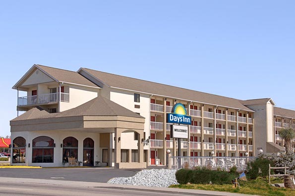 Days Inn Apple Valley in SeviervilleThe Official Pigeon Forge Chamber