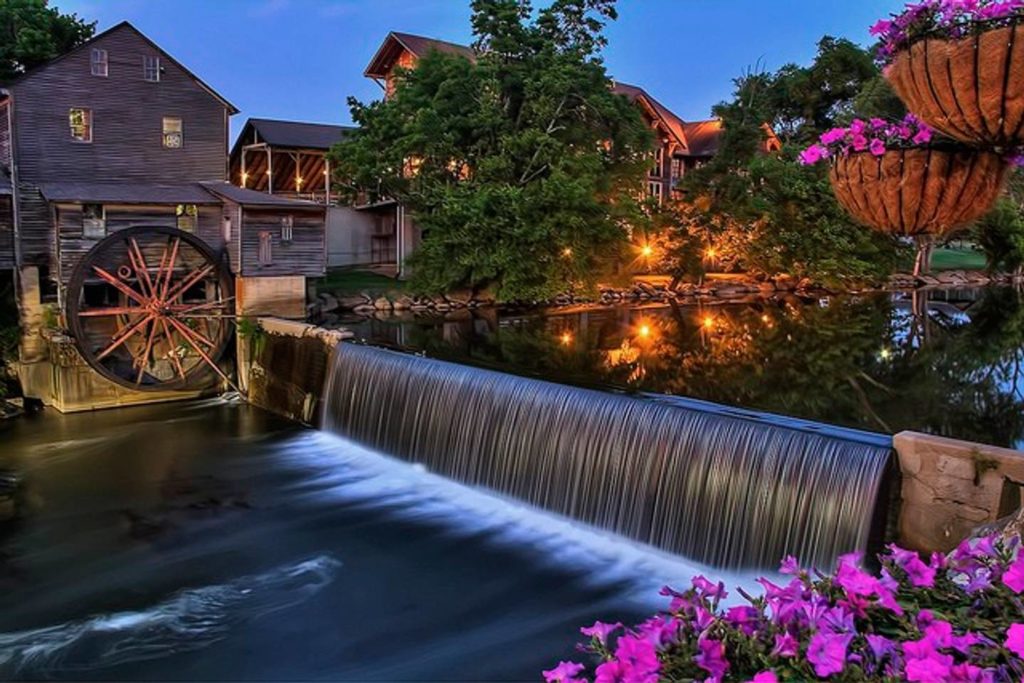 How to Plan the Perfect Pigeon Forge VacationPigeon Forge Chamber of ...