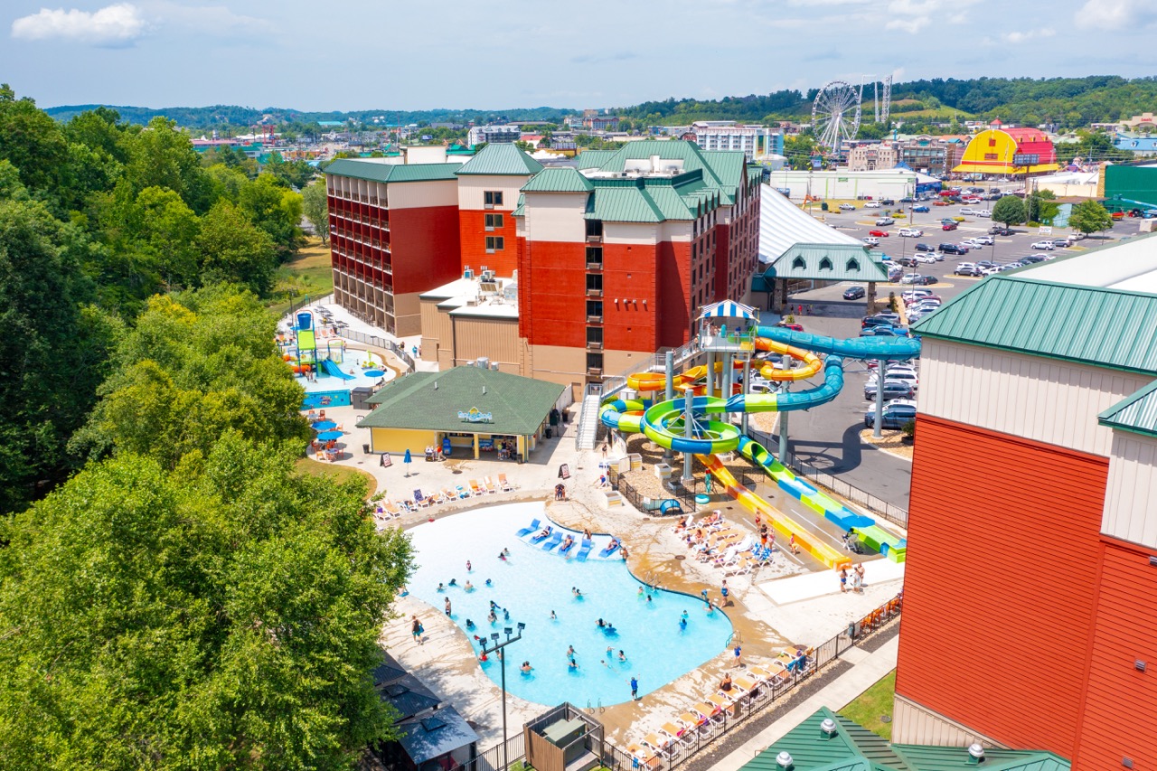 Country Cascades Waterpark