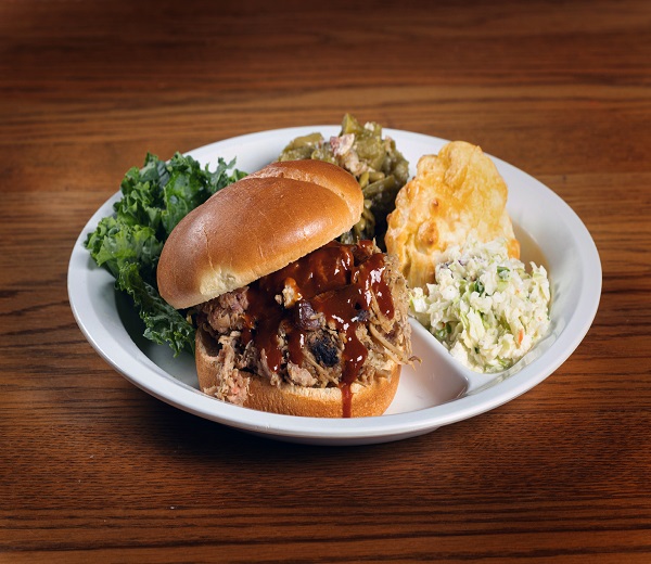 Bennett's Pit BBQ Photo 5