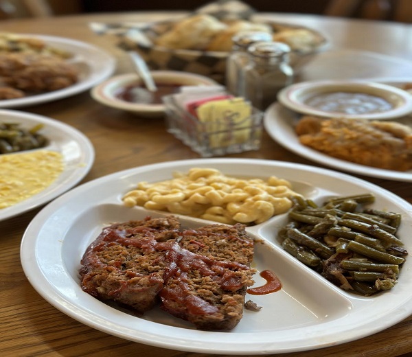 Mama's Farmhouse Pic 3