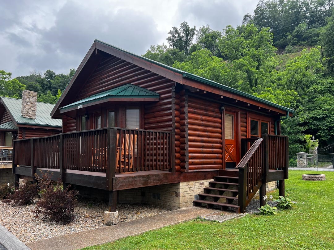 Smoky Mountain Overnight Rentals Pic 1