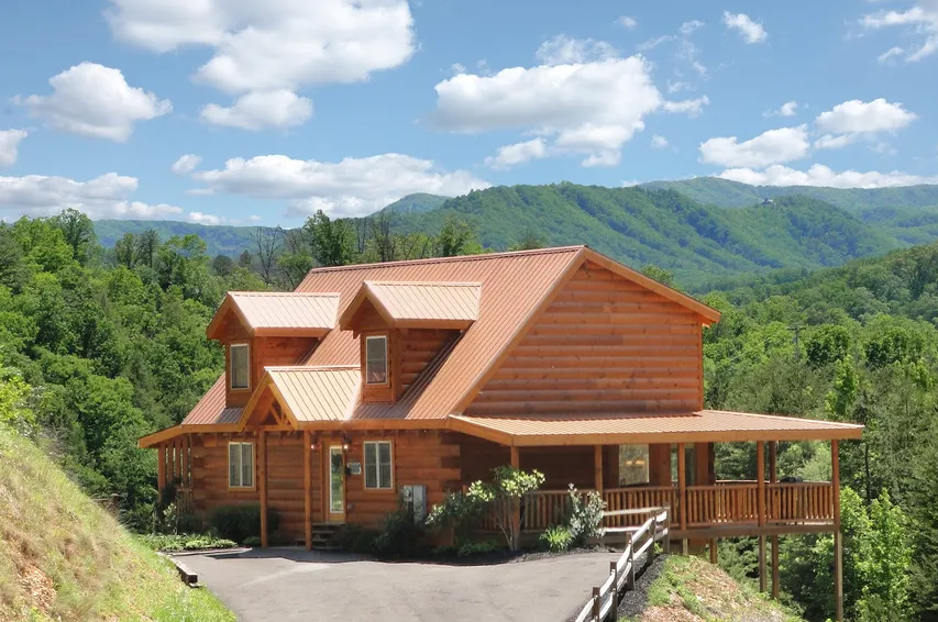 Smoky Mountain Chalet Rentals Pic 3