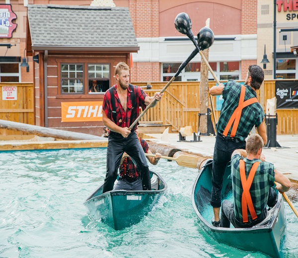 Paula Deen's Lumberjack Feud Supper Show Pic 2