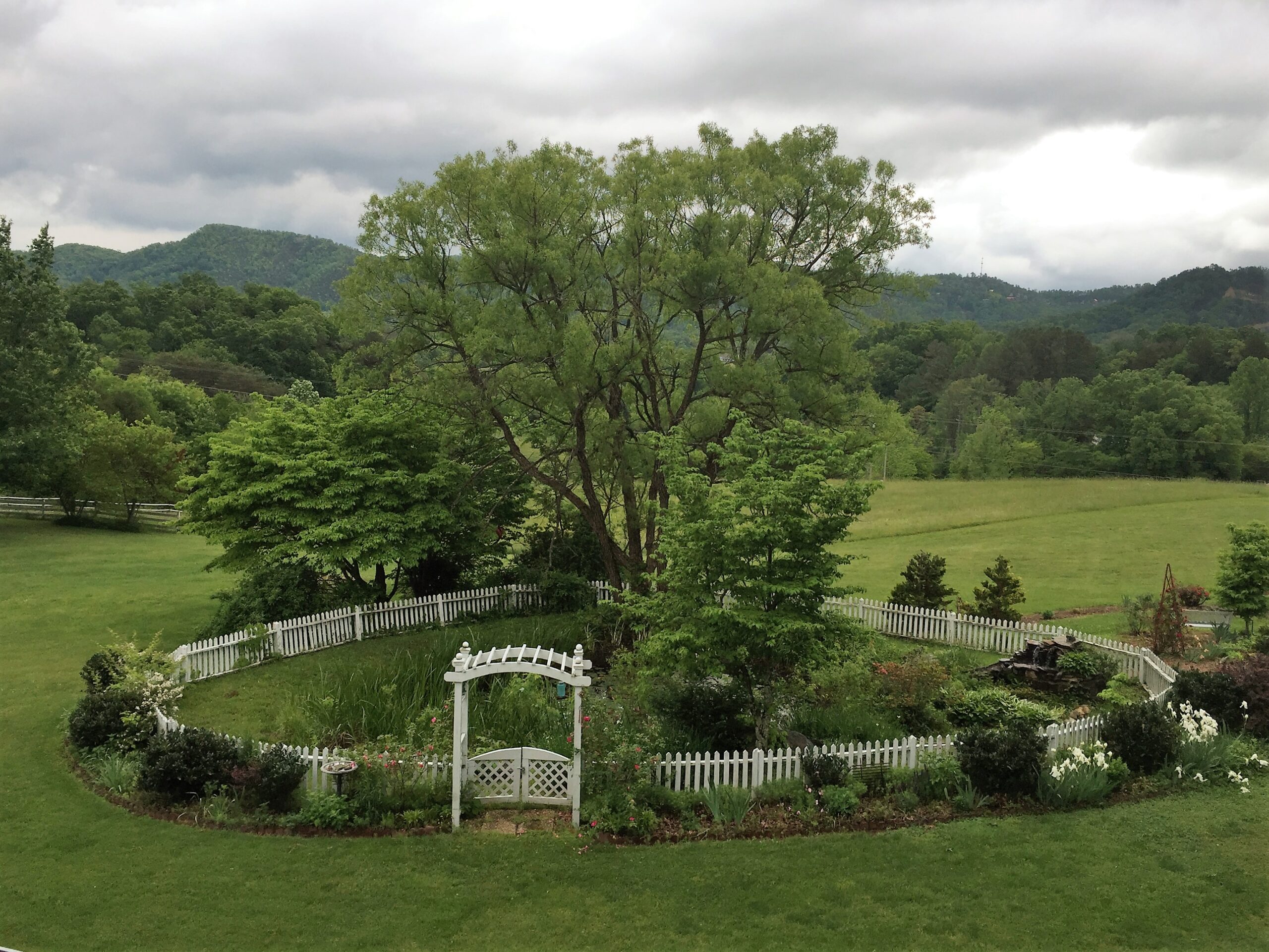 garden at Blue Mountain Mist Inn and Cottages