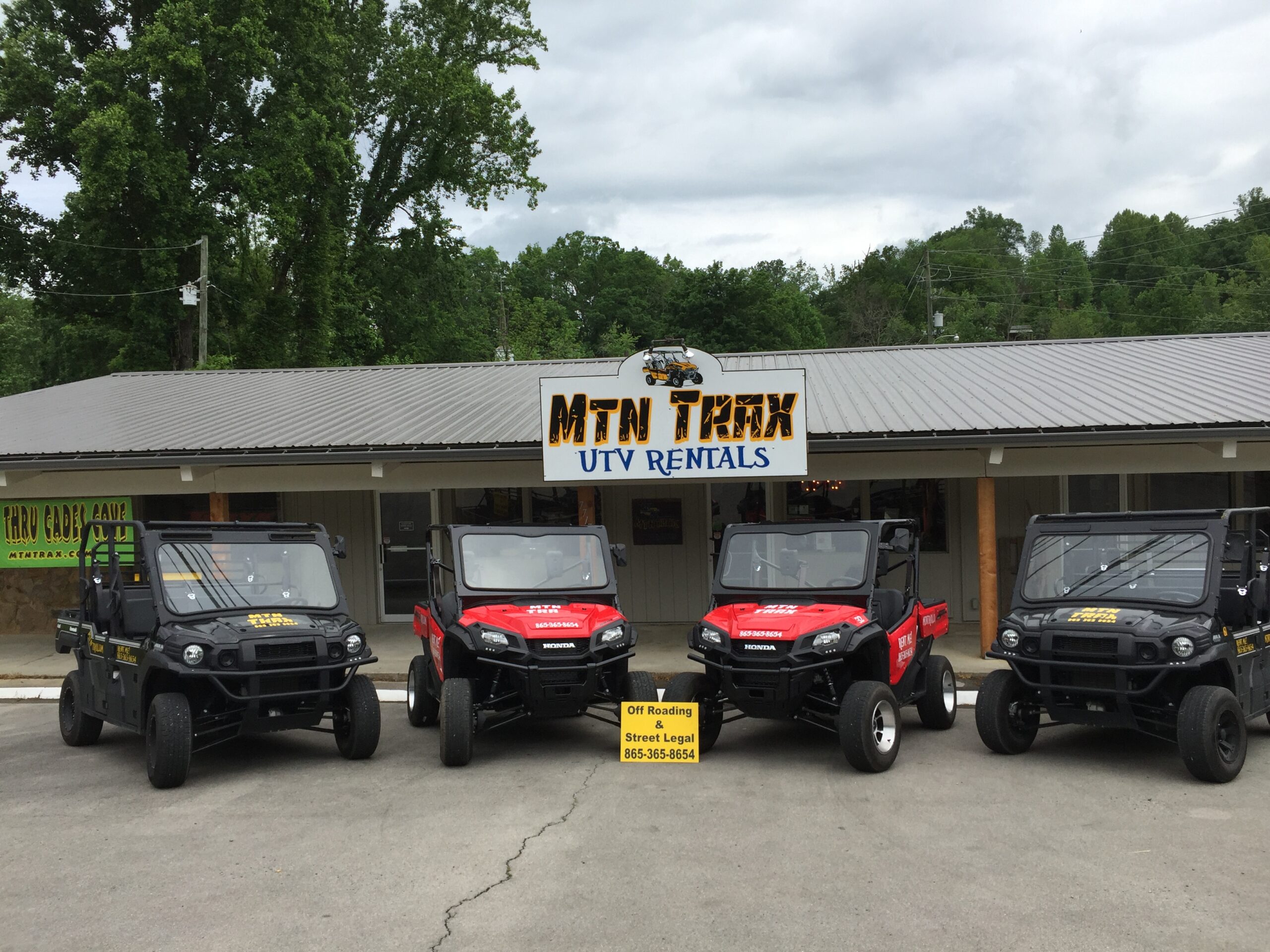 You can rent street-legal UTVs from Mtn Trax in Townsend for a great day trip