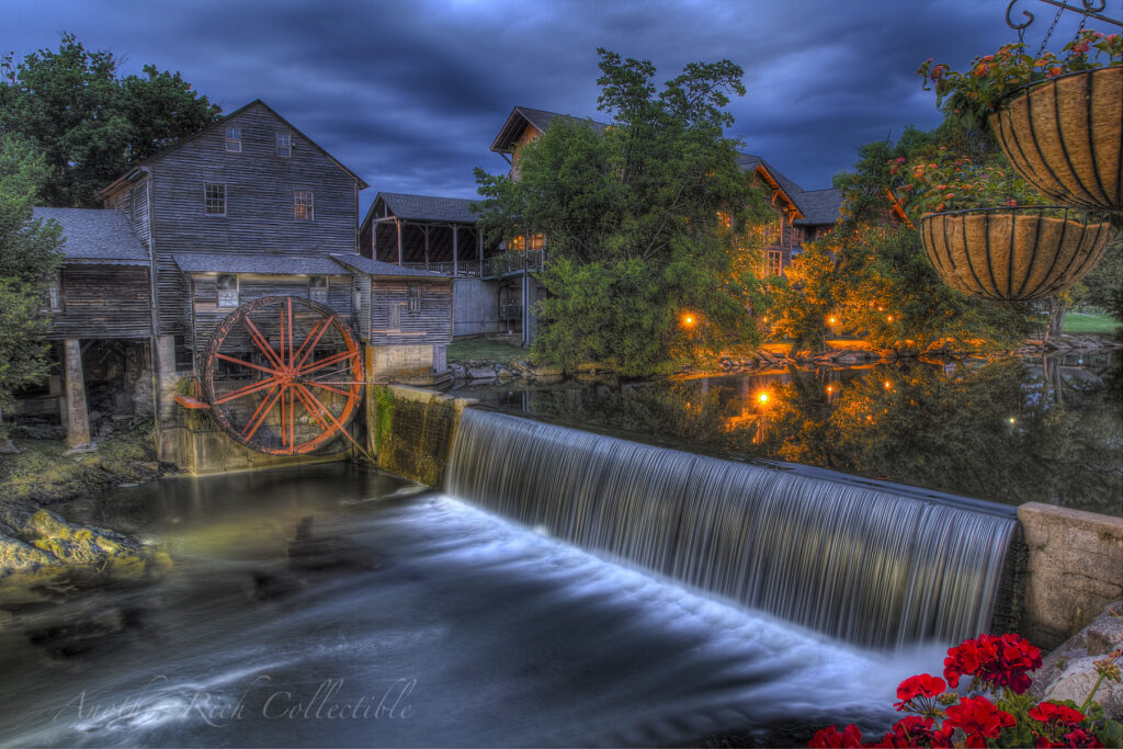 restaurants open on thanksgiving in pigeon forge