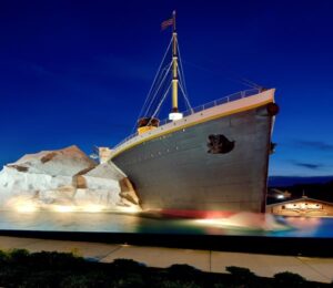 A photo of the Titanic museum in Pigeon Forge at night. 