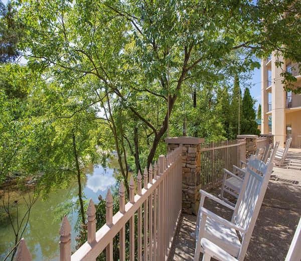 Music Road Resort Pic 4